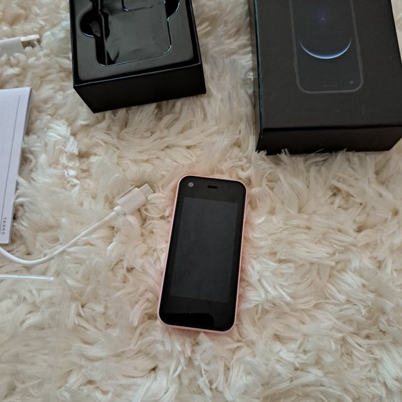 Mini Smart Phones - Picture 10 of 10